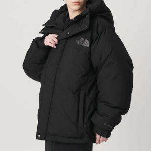 【ノースフェイス】冷えとは無縁の機能性アウター「一気に垢抜ける」「撥水加工が嬉しい」