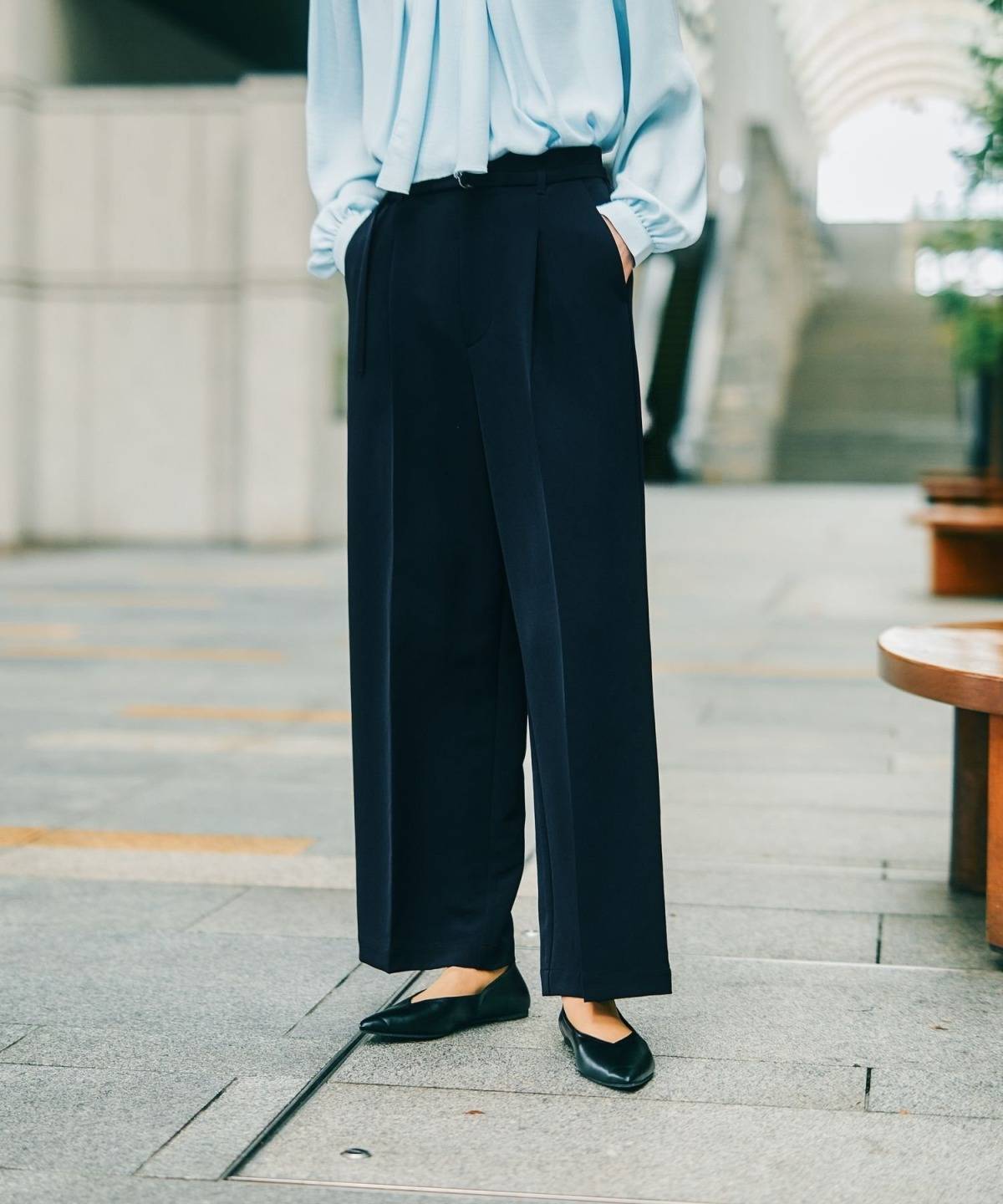 LEPSIM クロスベルト付きワイドパンツ