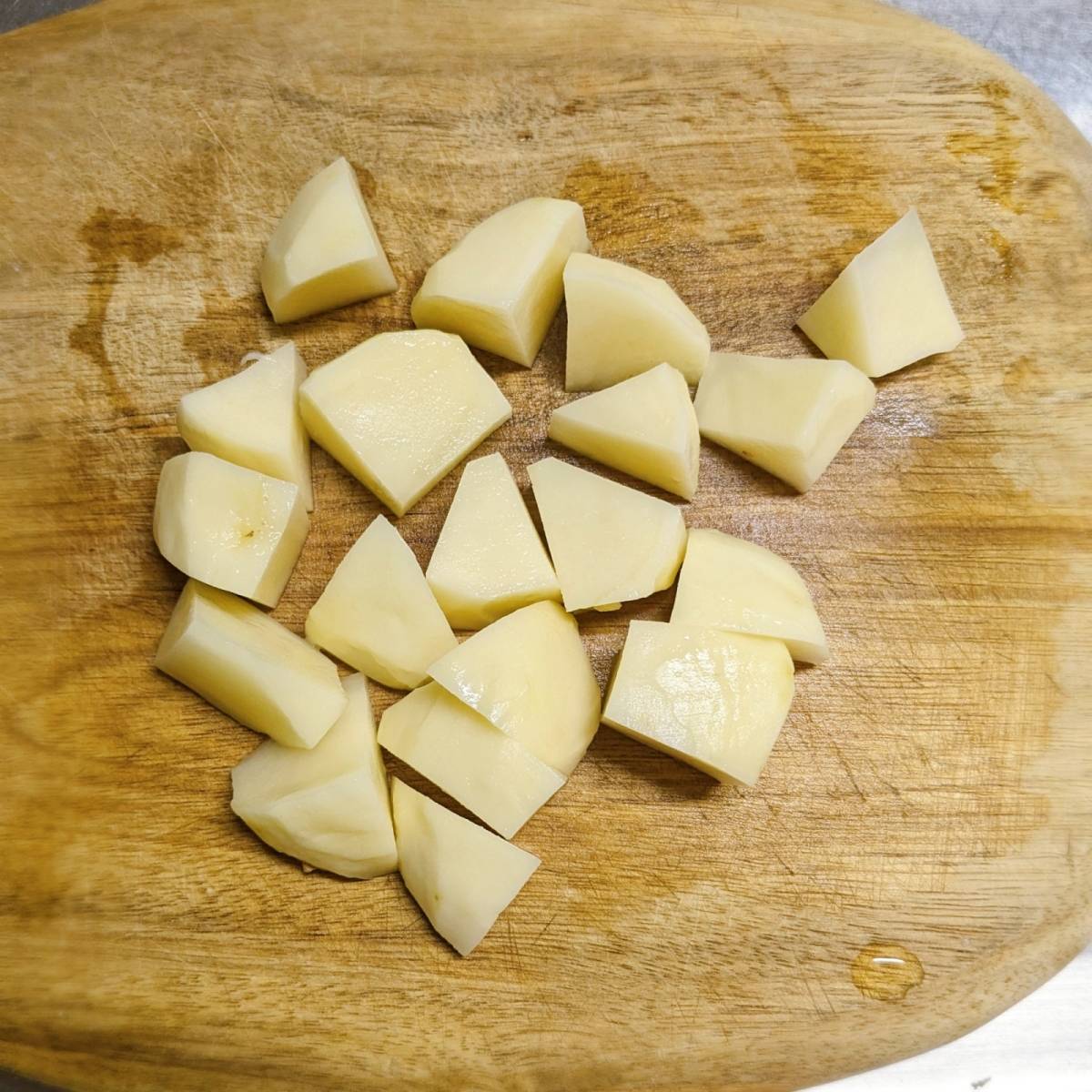 ヤマキ公式の「新じゃがのおかかバター炒め」のレシピ