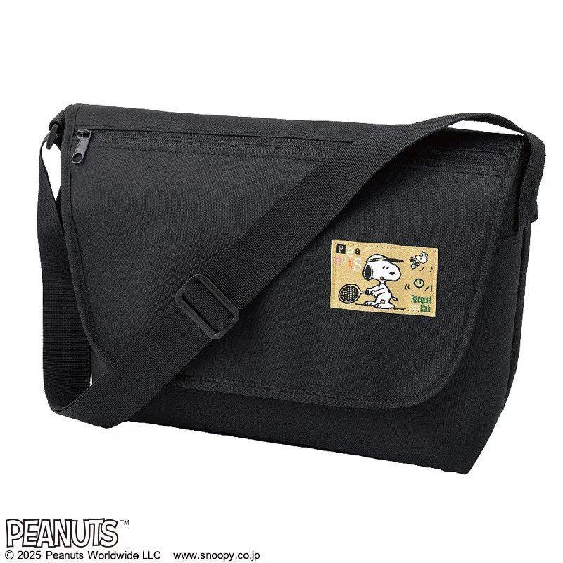 SNOOPY DAILY MESSENGER BAG BOOK