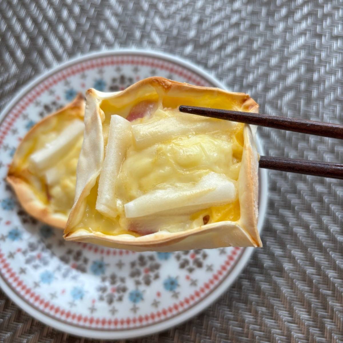 モランボン公式の「ベーコンとチーズのガレット風」のレシピ