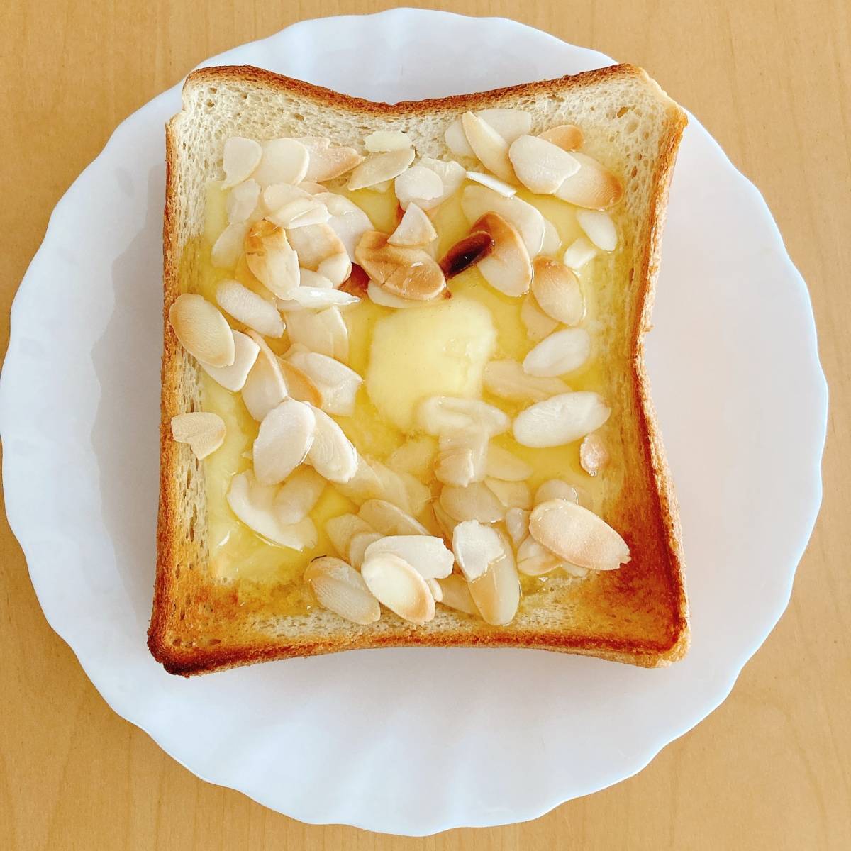 パスコ公式の「香ばしはちみつバタートースト」のレシピ