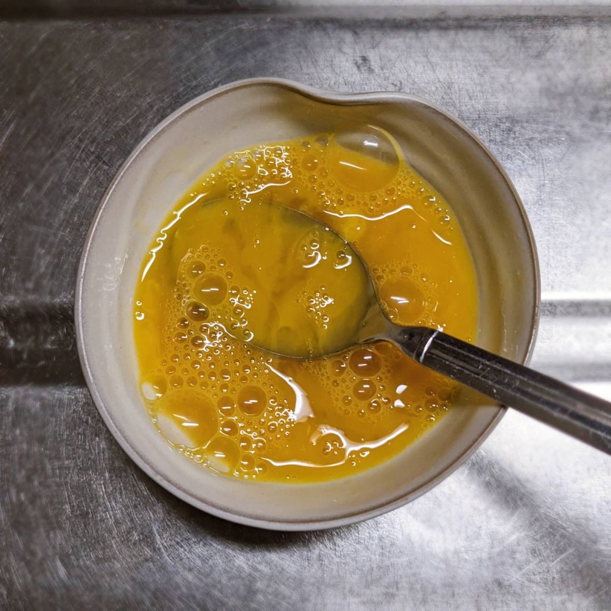 ヤマキ公式の「節巻きたまご（おかか入り厚焼き卵）」のレシピ