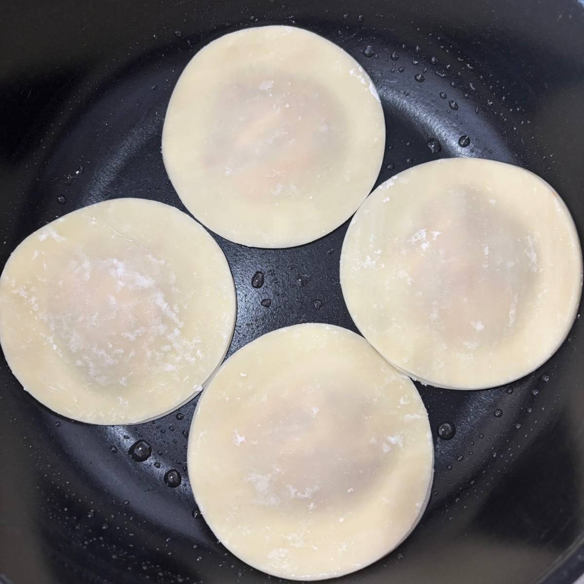 タカノフーズ公式の「納豆チーズのパリパリ焼き」のレシピ