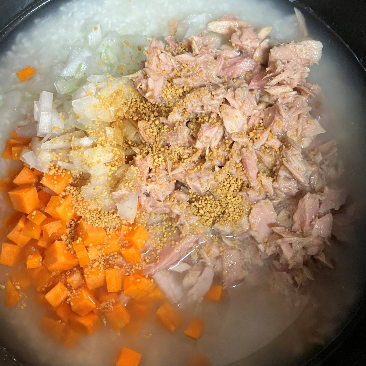 いなば公式の「炒めず作れる　ツナバターピラフ」のレシピ