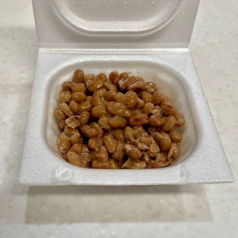 ニッスイ公式の「活ちくわのキムチ納豆」のレシピ