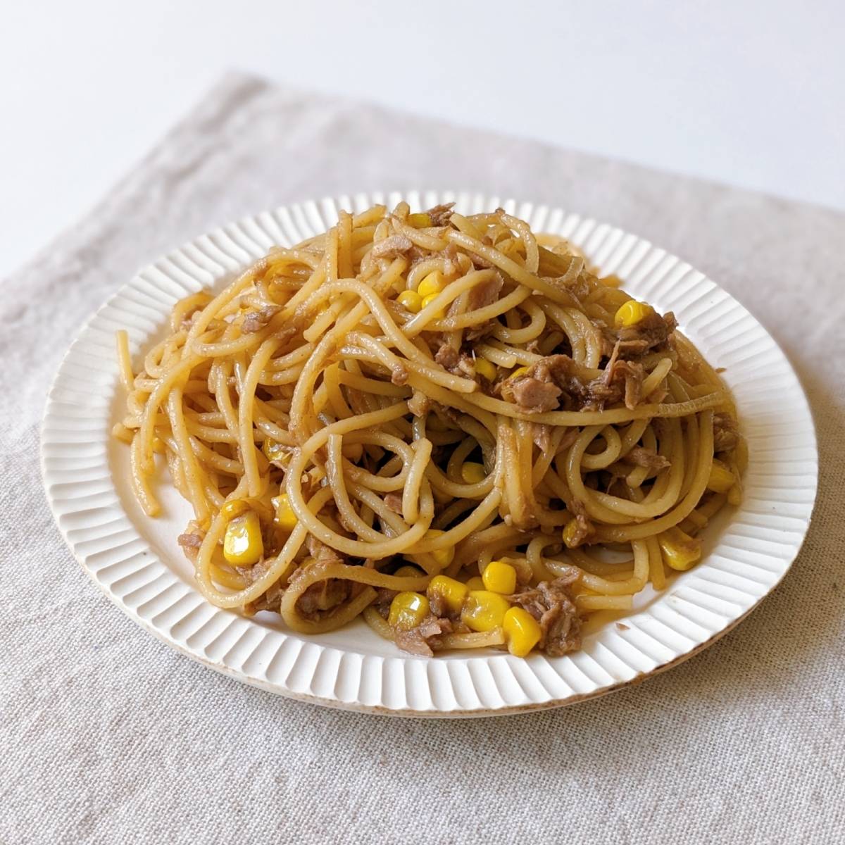 マ・マー公式の「子供も喜ぶ！ツナとコーンのバターしょうゆパスタ」のレシピ