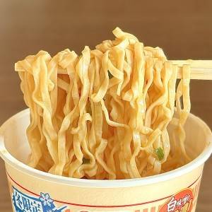 もう3回も食べてる……。【日清】の期間限定商品が本気でウマいよ