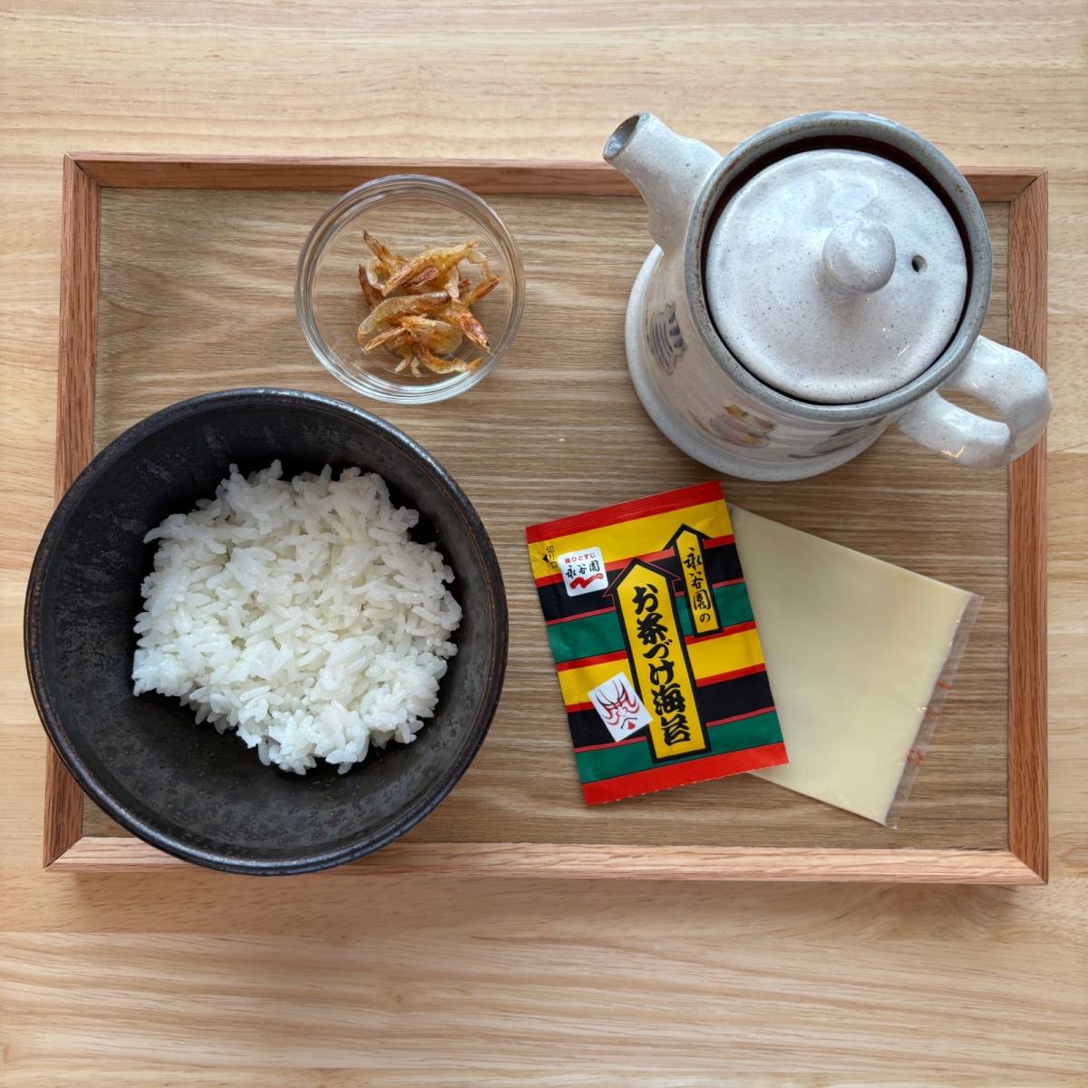 永谷園公式の「とろけるチーズ茶づけ　〜めざまし茶づけ〜」のレシピ