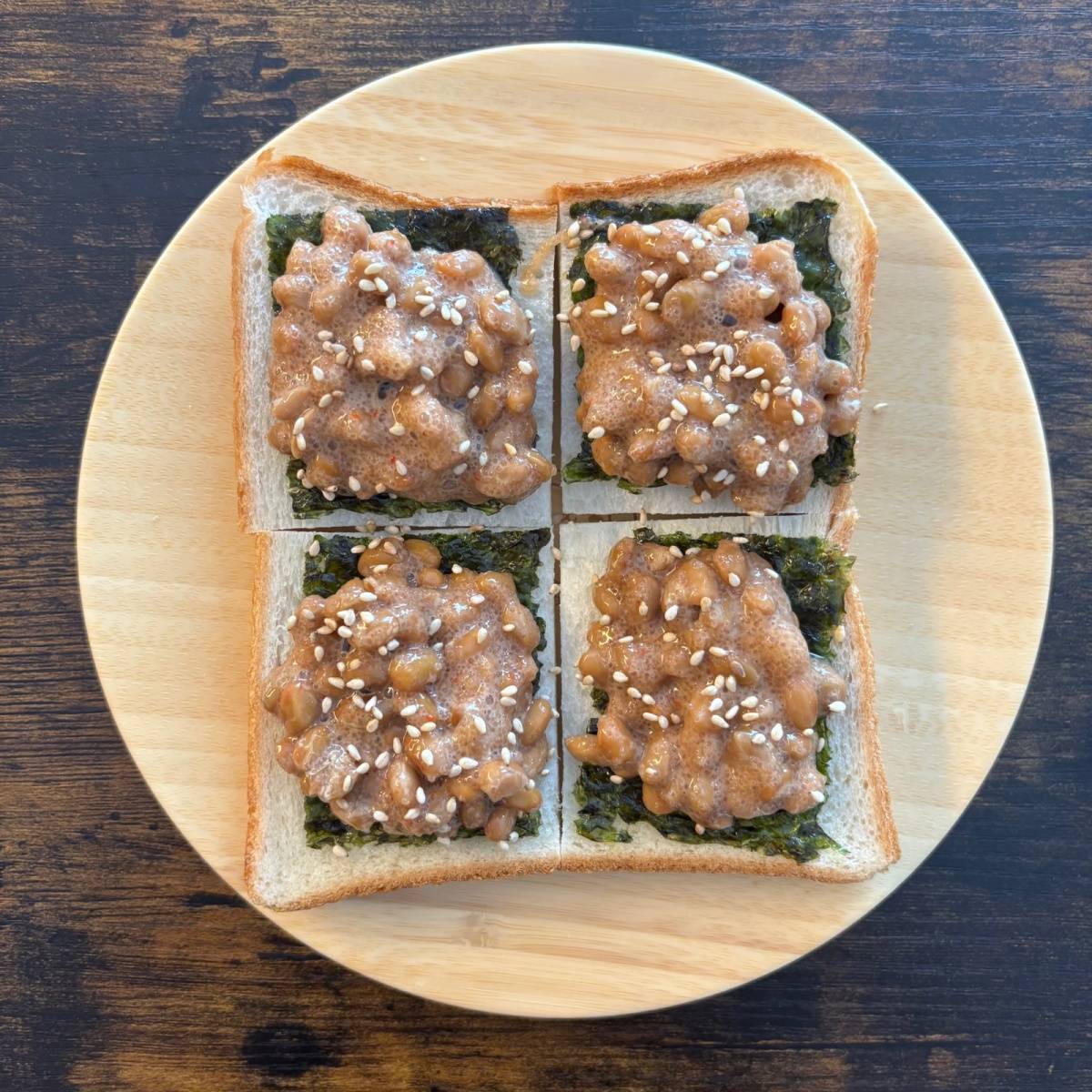 タカノフーズ公式の「韓国海苔ごま納豆パン」のレシピ