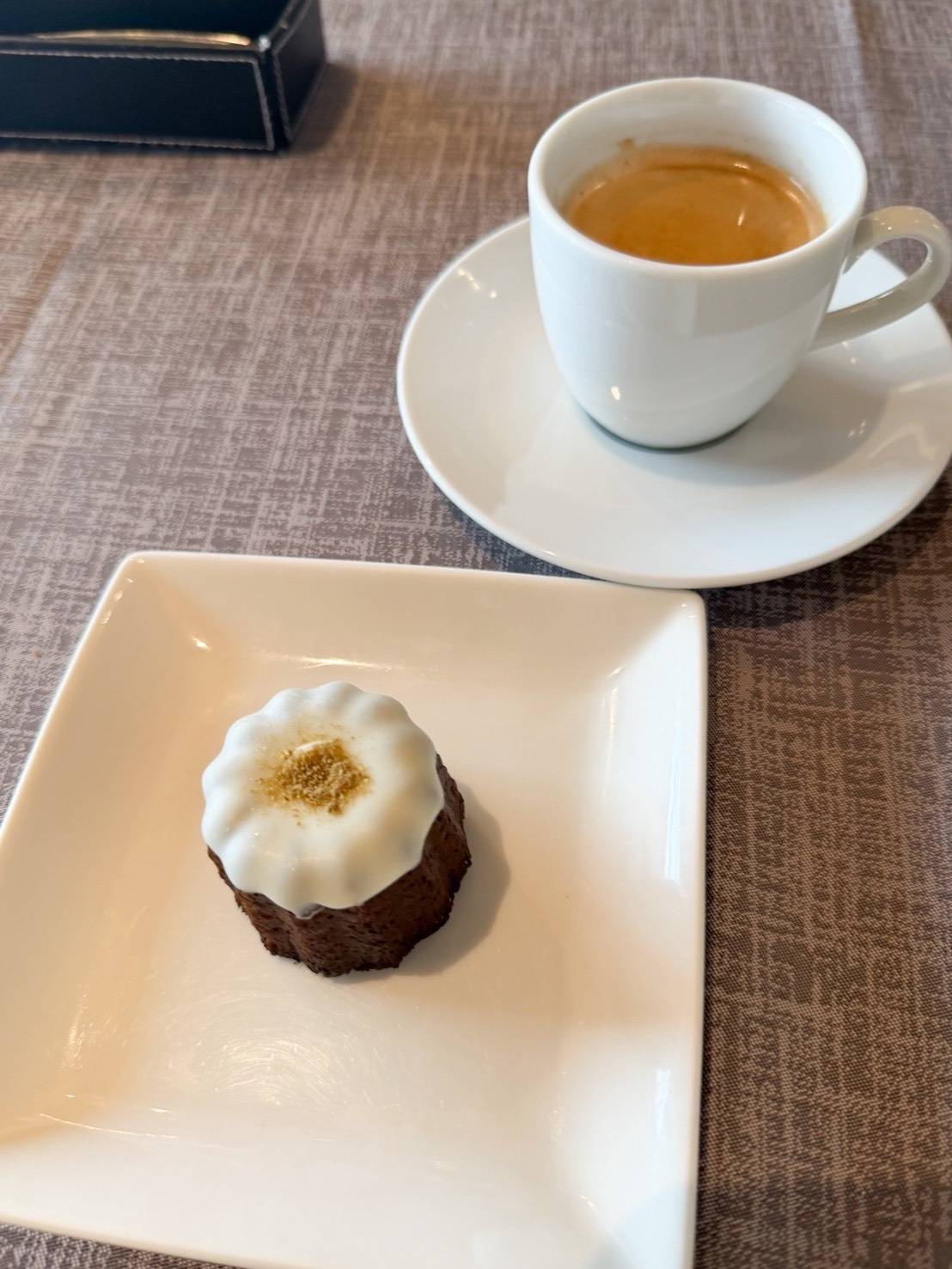 boB the garden Ginzaのカヌレ