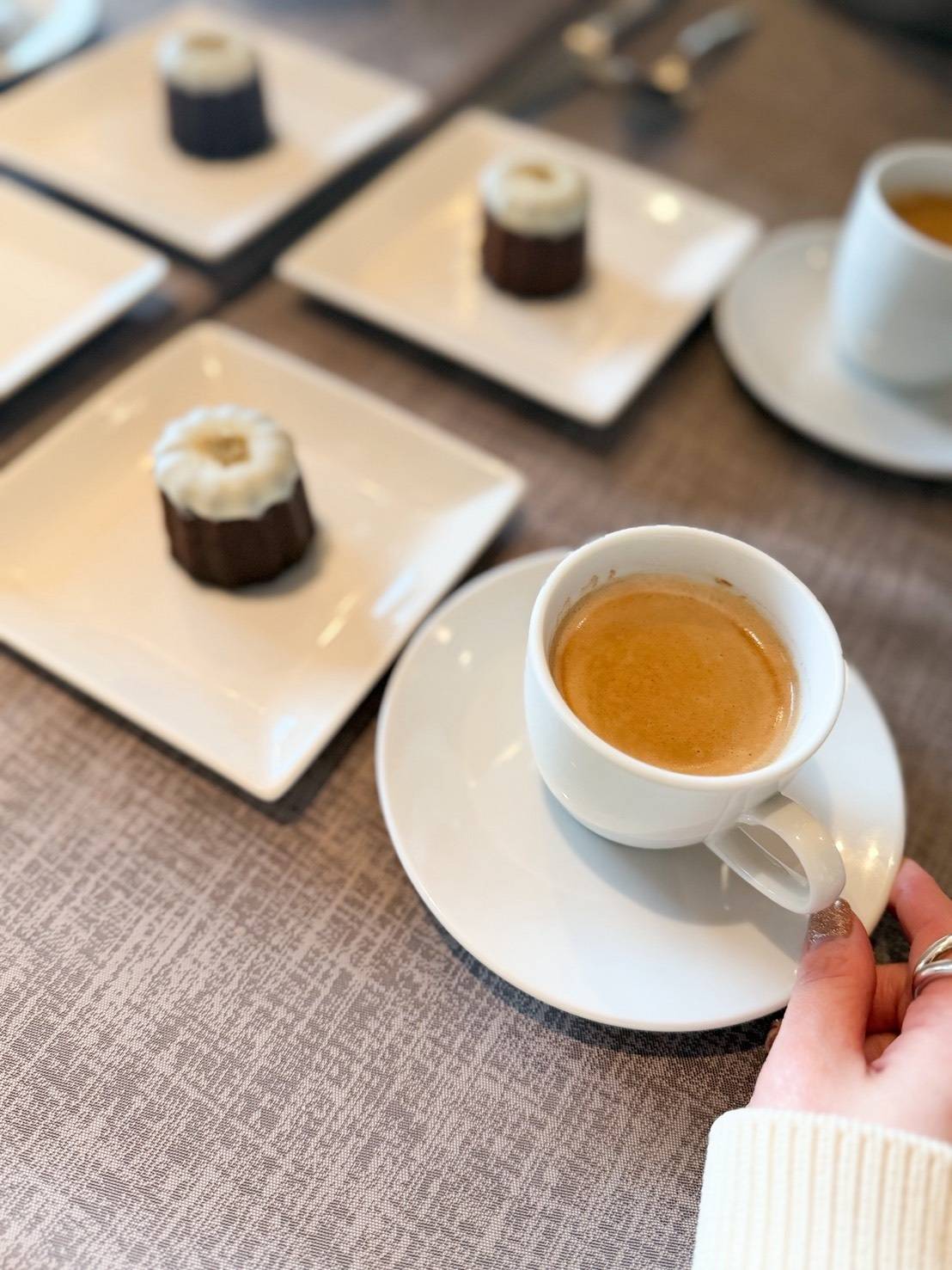 boB the garden Ginzaのカヌレ