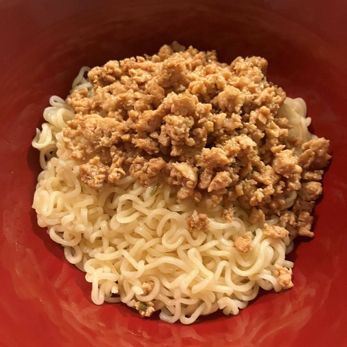 サッポロ一番公式の「味噌そぼろでジャージャー麺風」のレシピ