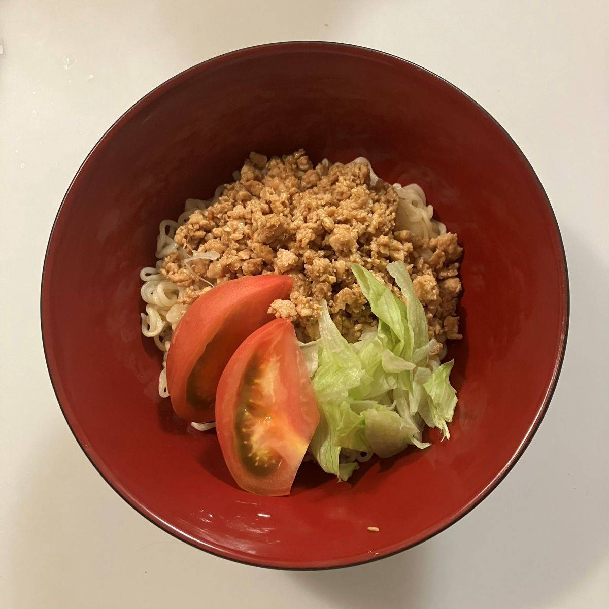 サッポロ一番公式の「味噌そぼろでジャージャー麺風」のレシピ