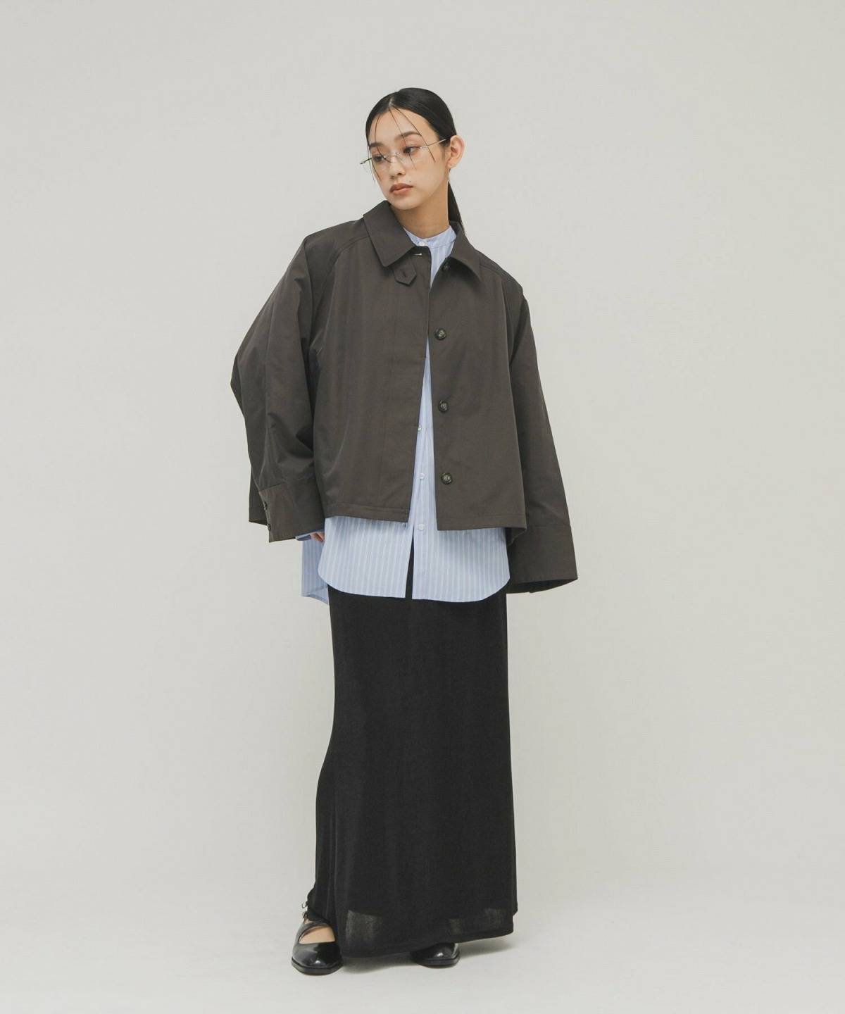 グレーコートコーデ