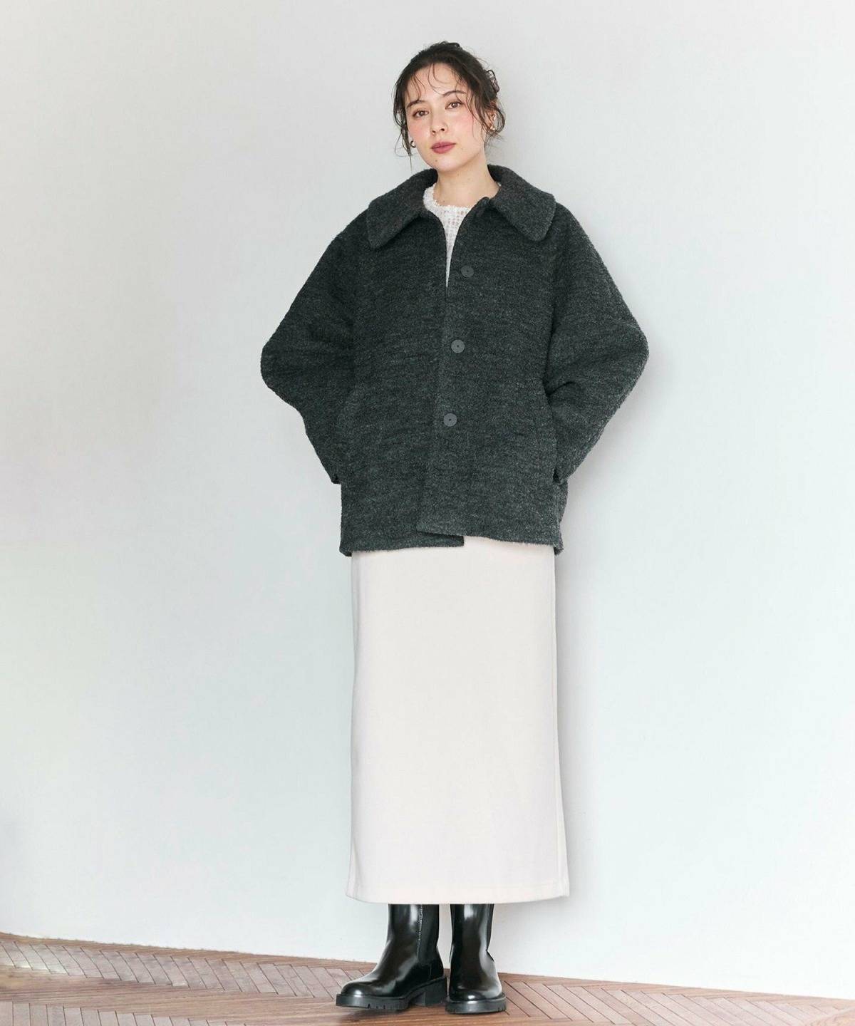 グレーコートコーデ