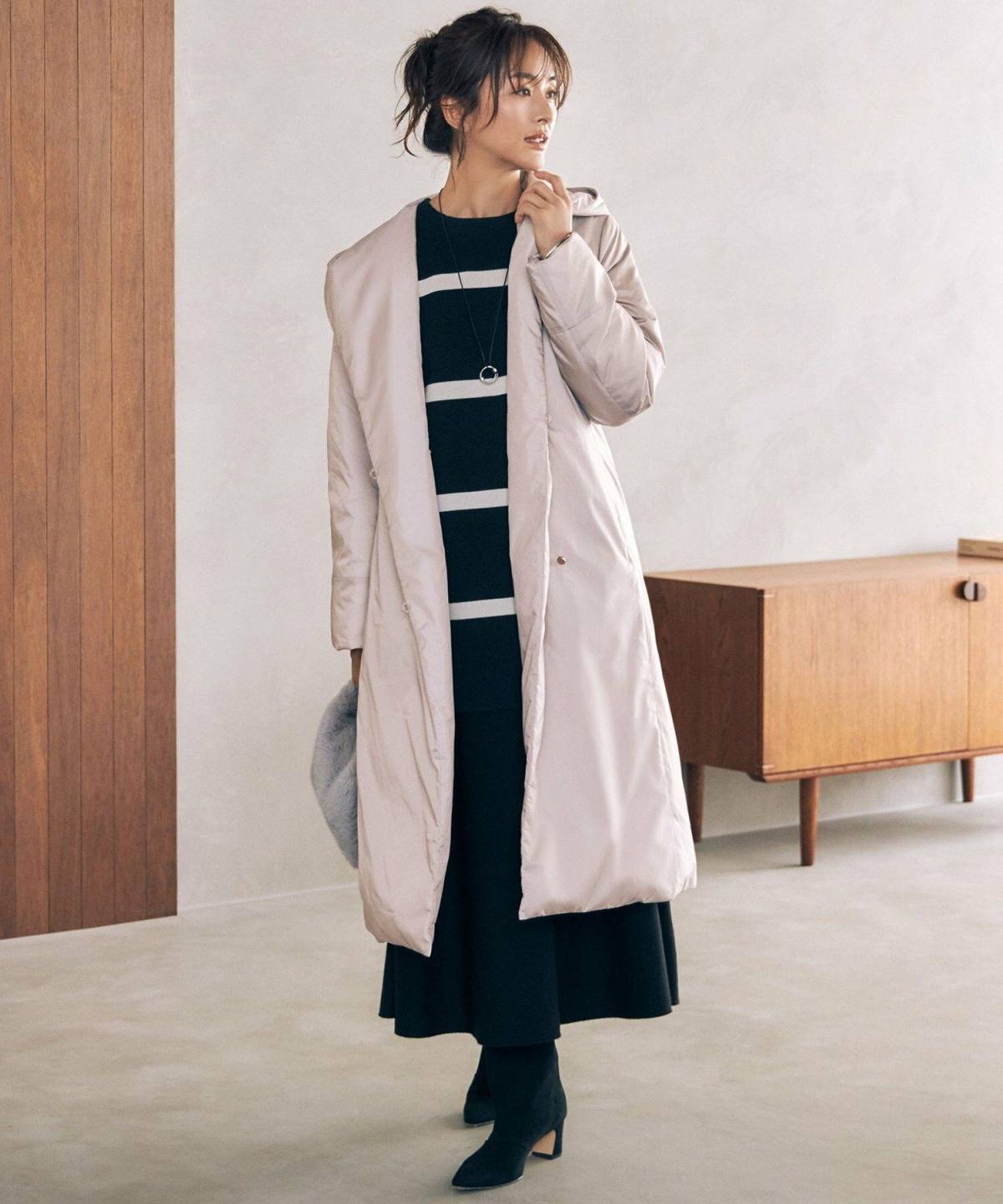 グレーコートコーデ