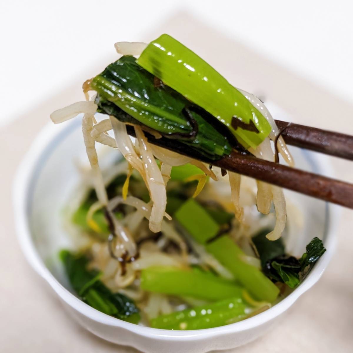 くらこん公式の「小松菜ナムル」のレシピ