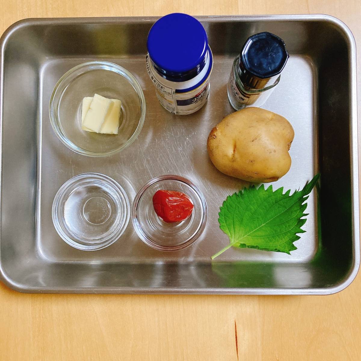 JAグループ公式の「千切りじゃがの梅バター」のレシピ