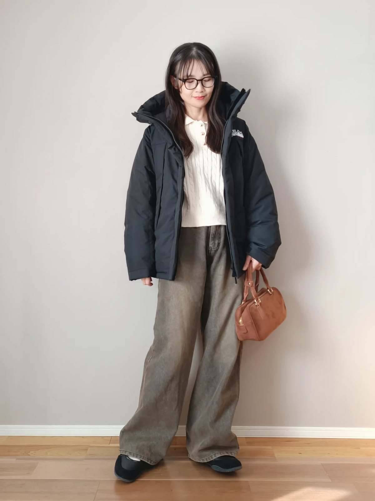 モノトーンカラーでメリハリをつける♡