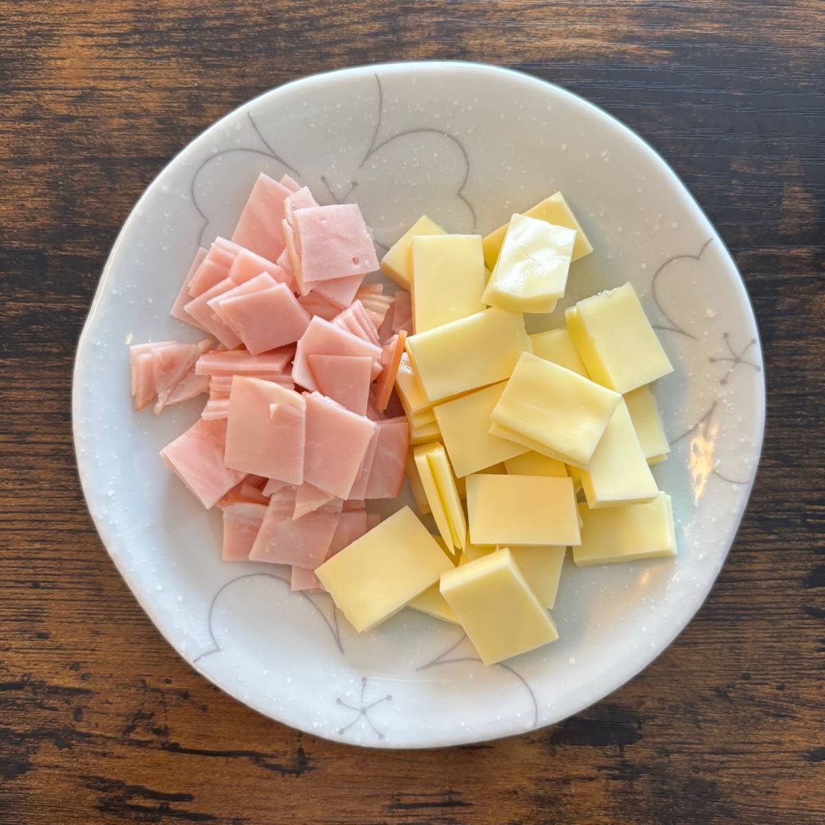 森永公式の「ハムのマグカップケーキ」のレシピ