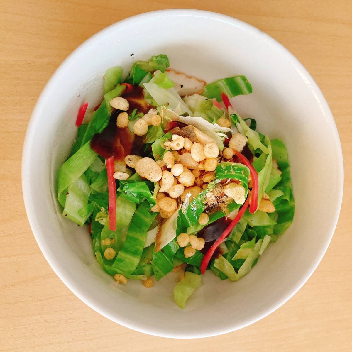 JAグループ公式の「お好み焼き味♡キャベツと竹輪炒め」のレシピ