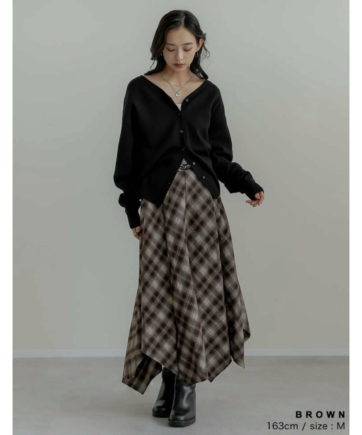 チェックスカートコーデ