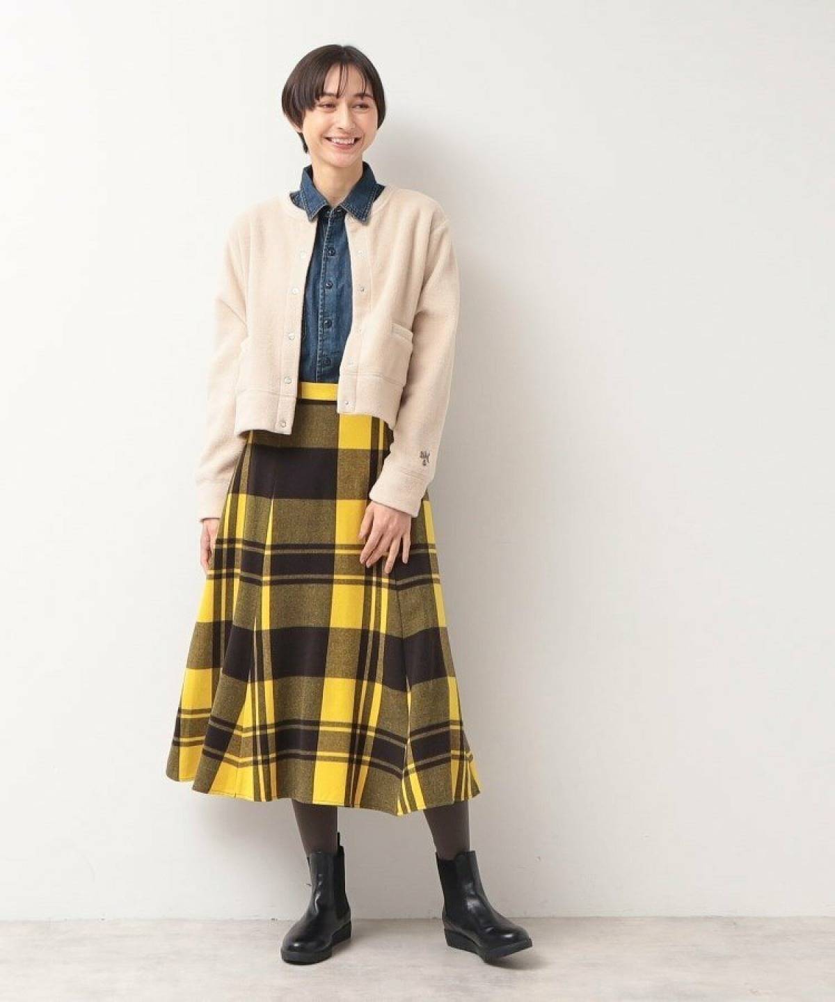 チェックスカートコーデ
