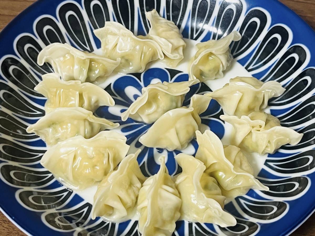 火を使わなくとも本格的な餃子が楽しめるよ♪