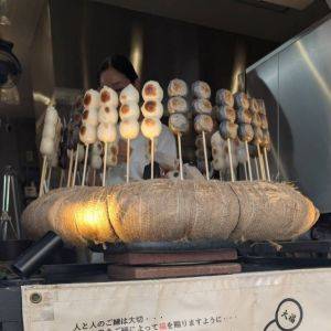 【箱根】食べ歩きにも◎もっちもちのお団子が絶品の「北条三福だんご」