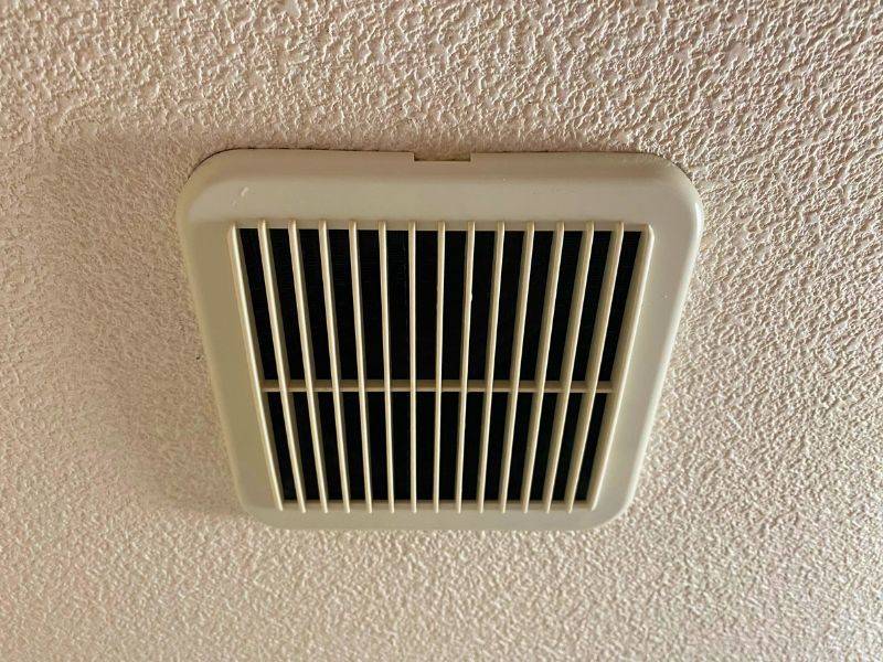 【天井換気口】分解清掃【3分クリーニング】天井からカビが降り注ぐ!!簡単お掃除でパウっと解決