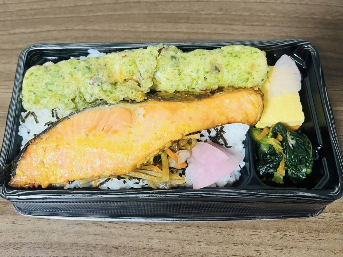 おかずが豪華なお弁当……！