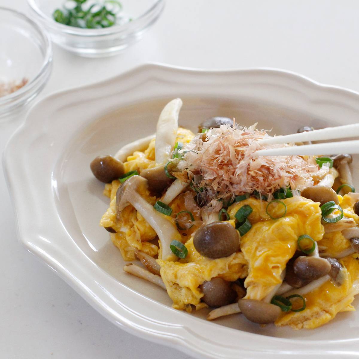 ヤマキ公式の「朝ごはんに最適！ご飯に合うスクランブルエッグ」のレシピ