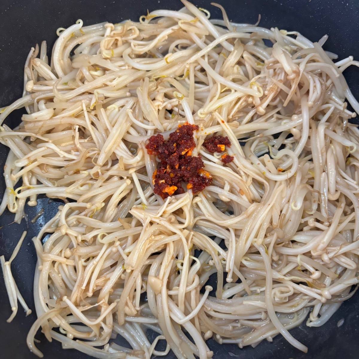 JAグループ公式の「豆もやしの胡麻だれ醤油風味」のレシピ