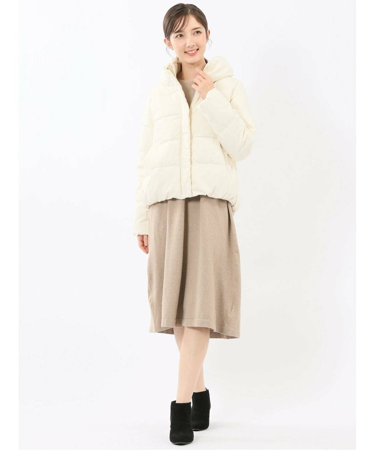 冬のベージュワンピースコーデ