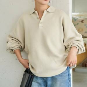 「最高にセンスいい」着痩せニットで叶える50代の垢抜けコーデ術【2026年】