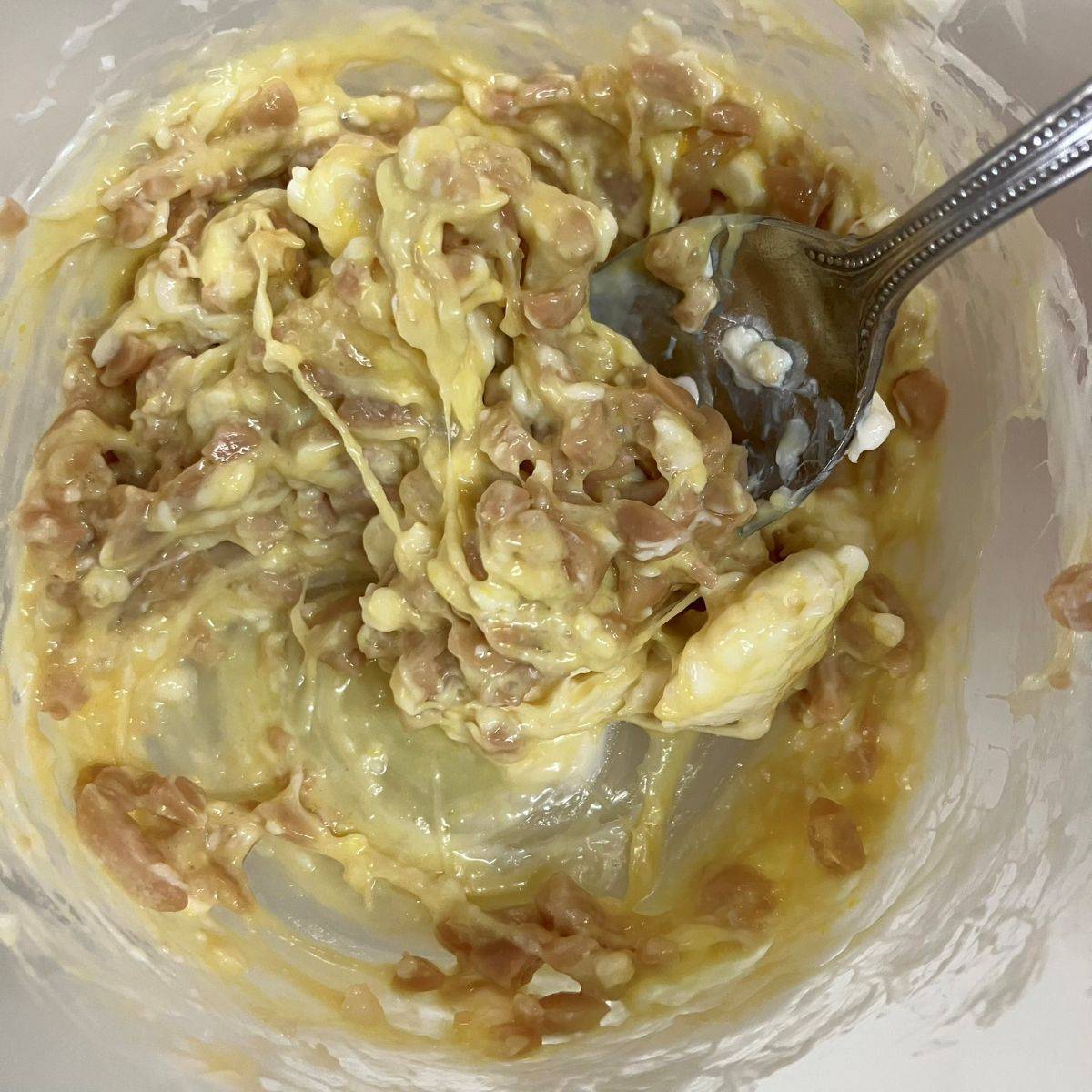 タカノフーズ公式の「納豆食パンのり巻き」のレシピ