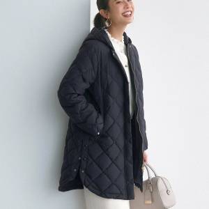 「白のニットワンピース」はこう着こなす♪大人のおしゃれな冬コーデ