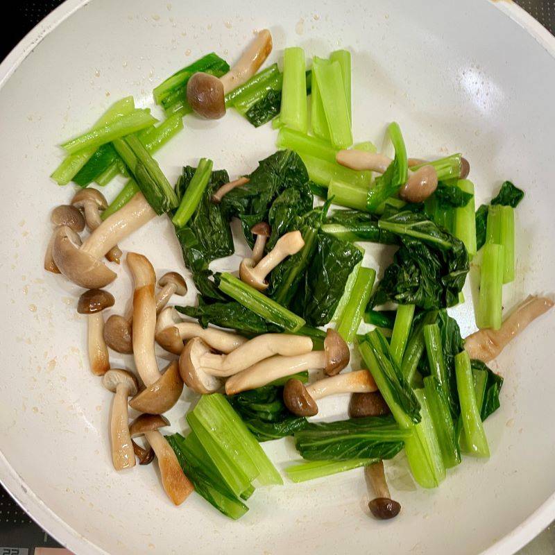 JAグループ公式の「ふわふわ卵の☆小松菜・卵炒め」のレシピ