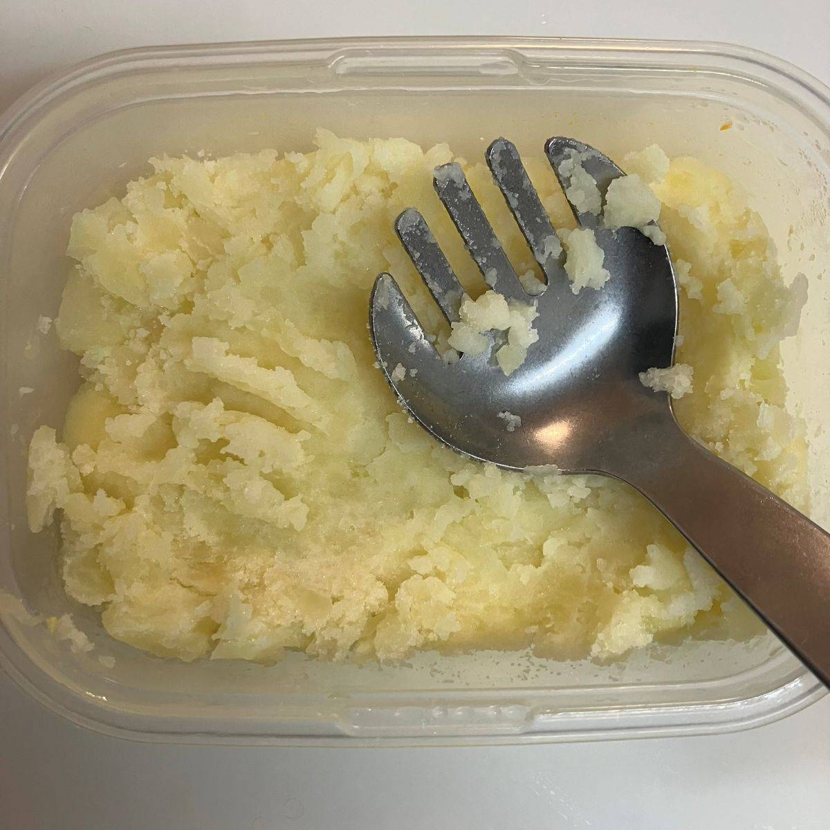 JAグループ公式の「子供が喜ぶ♪市販ソースでミラノ風ポテトグラタン」のレシピ