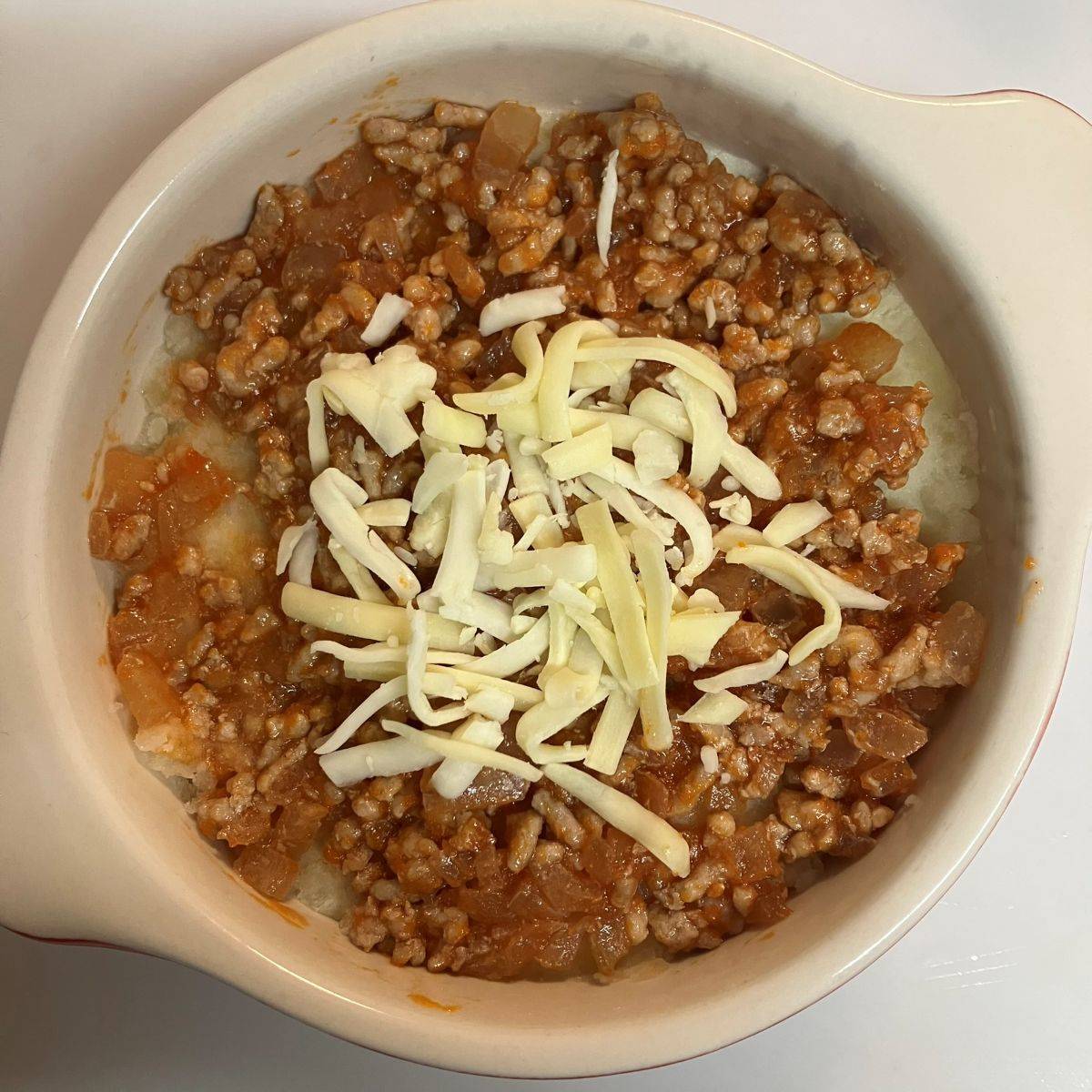 JAグループ公式の「子供が喜ぶ♪市販ソースでミラノ風ポテトグラタン」のレシピ