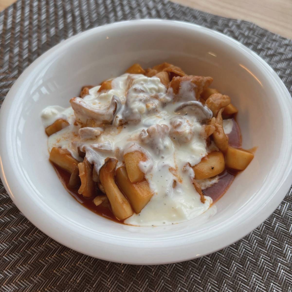 JAグループ公式の「豚エリンギのケチャップソース焼き」のレシピ