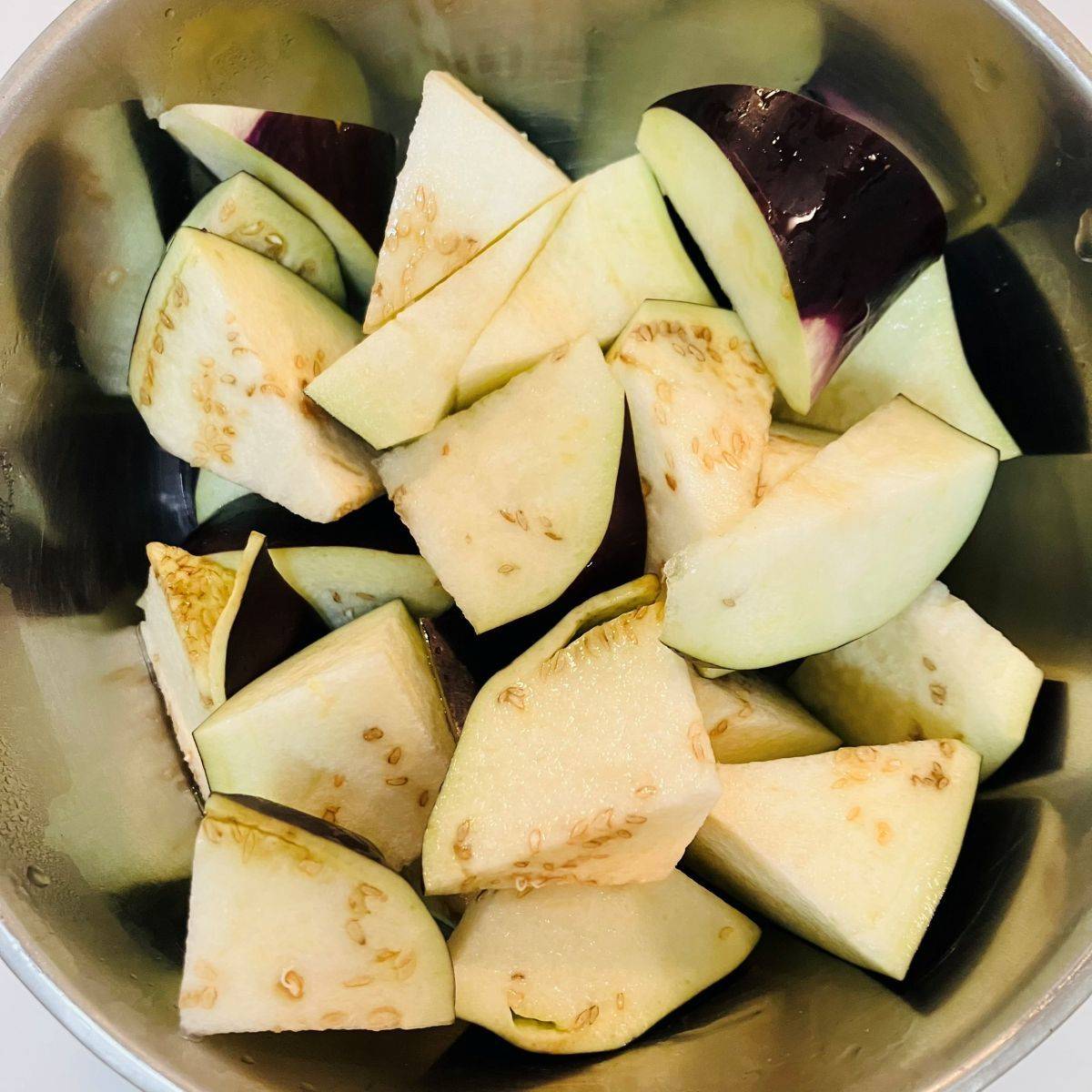 JAグループ公式の「おつまみ!豚のロース肉とナスのブラックペッパー炒め」のレシピ