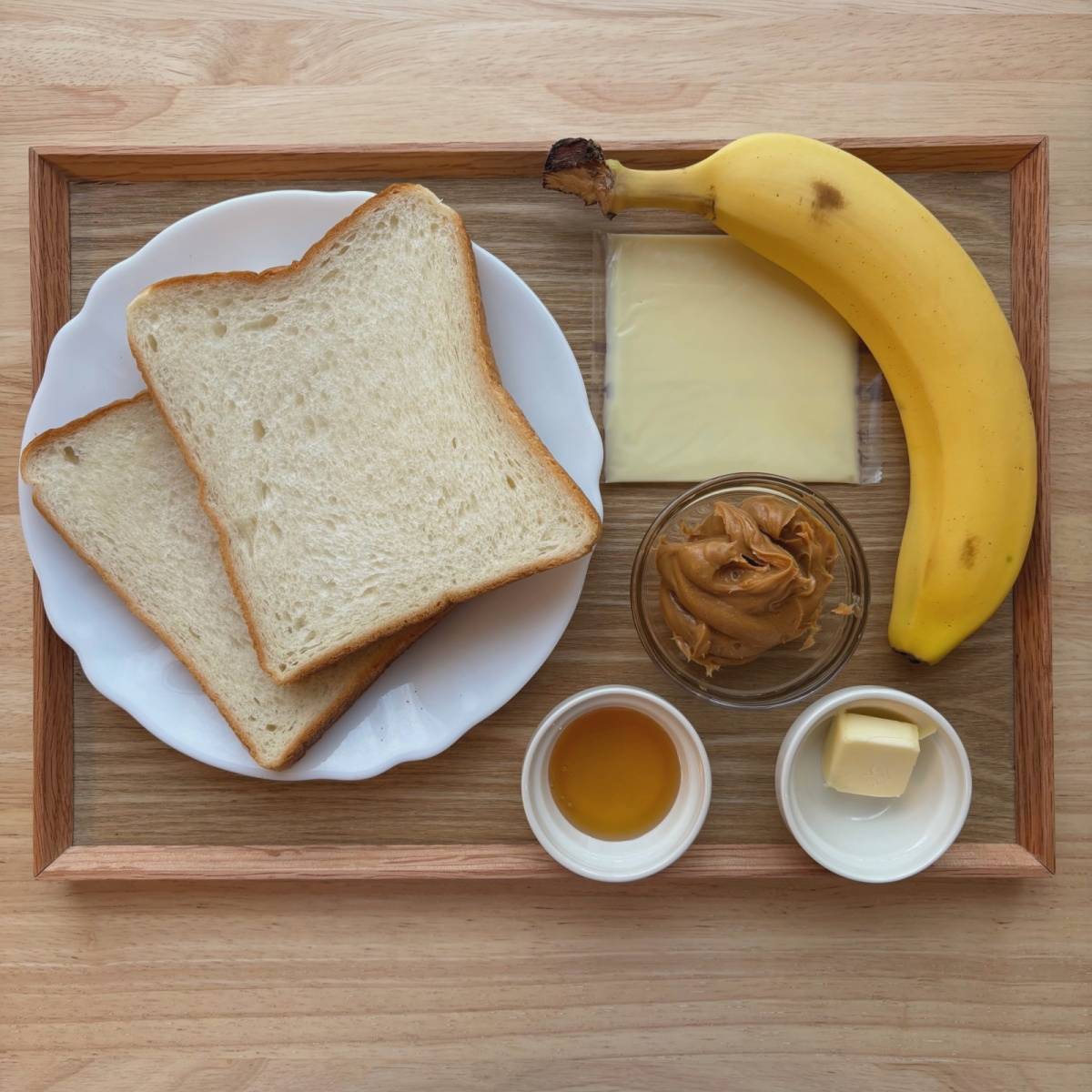 パスコ公式の「バナナとピーナッツバターのサンド」のレシピ