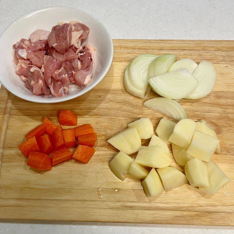 永谷園公式の「待つだけでうまい！鶏しおじゃが」のレシピ