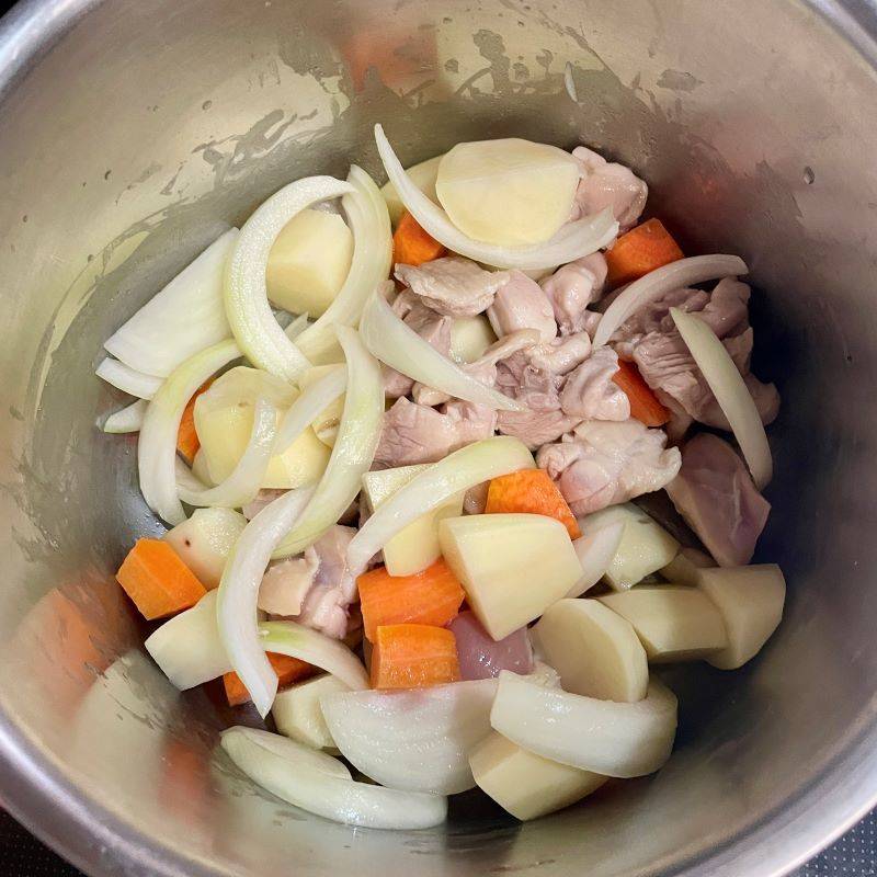 永谷園公式の「待つだけでうまい！鶏しおじゃが」のレシピ