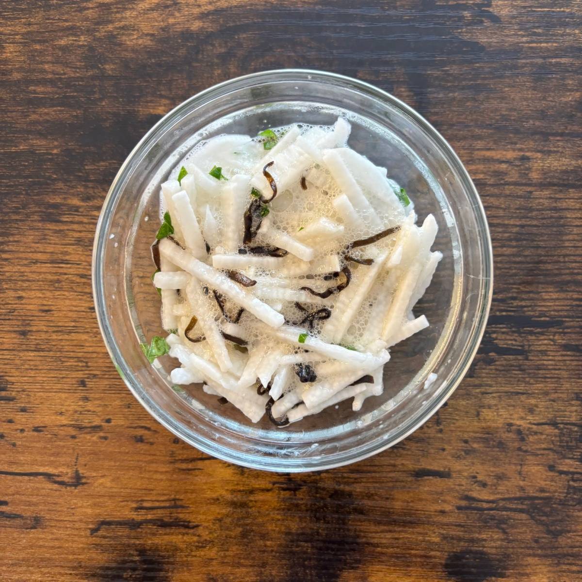 JAグループ公式の「簡単！おつまみ！長芋の塩昆布と大葉の和え物」のレシピ