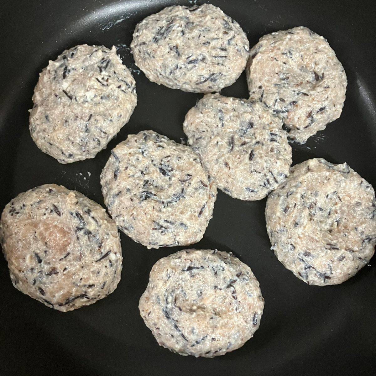 ヤマキ公式の「ひじき入り鶏つくね」のレシピ