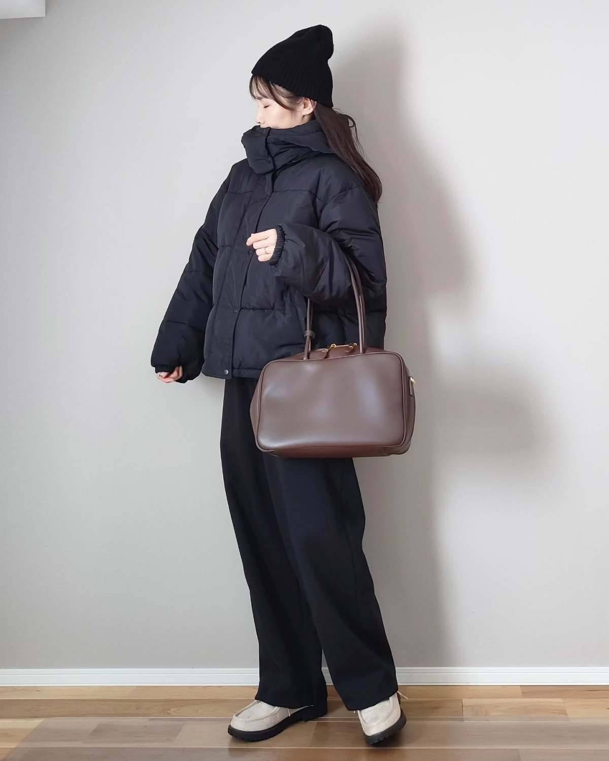 オールブラックコーデ