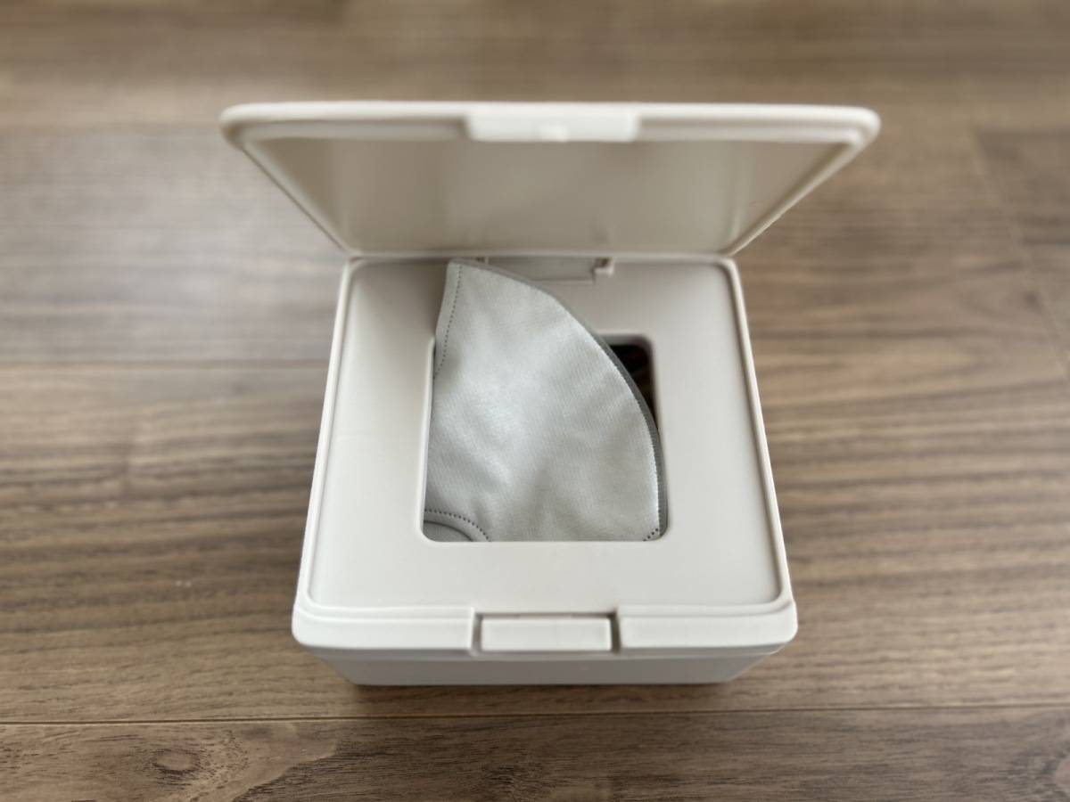 3COINS ワンプッシュ2Dマスクケース